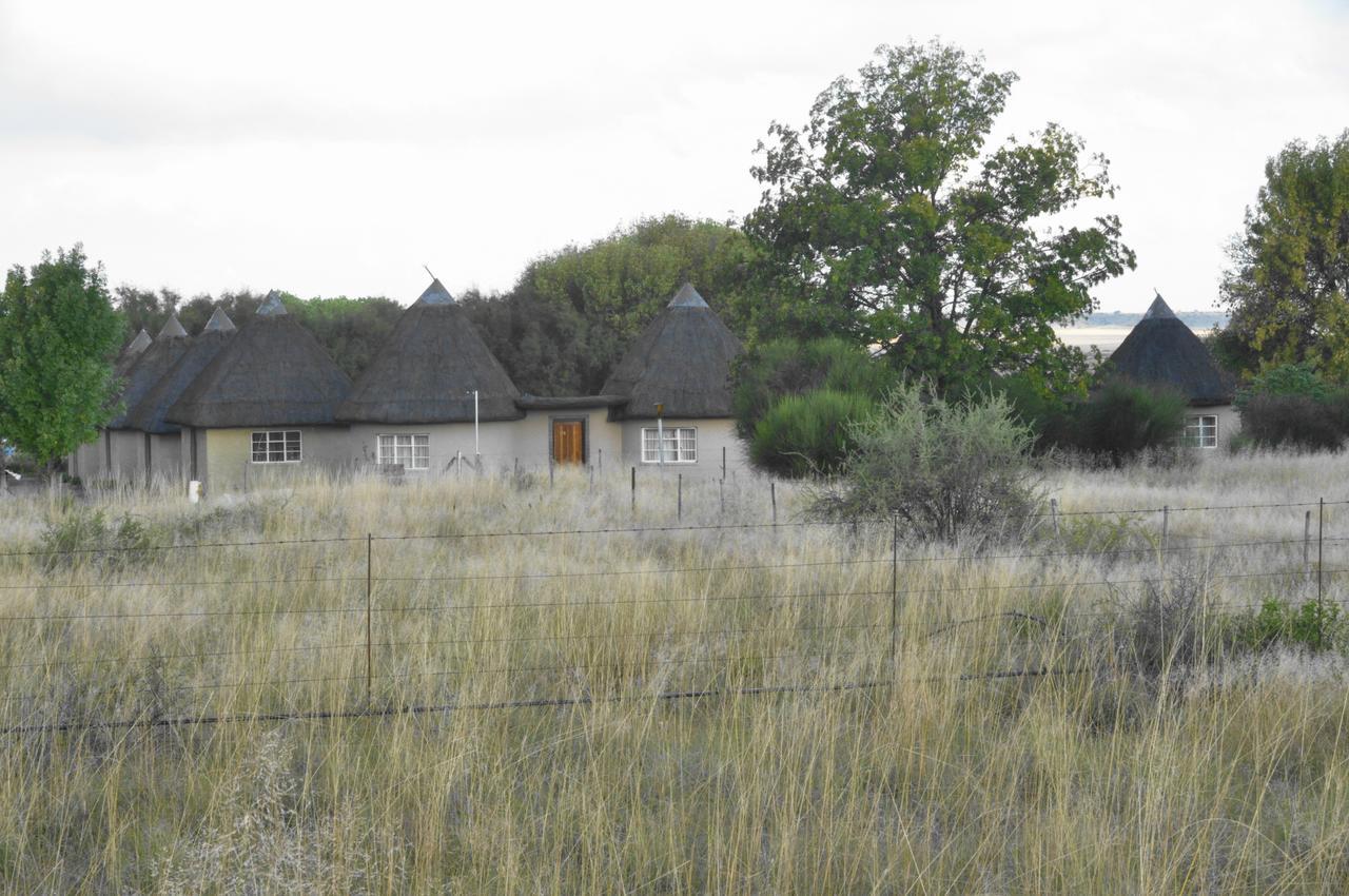 كوليزبيرغ Van Zylsvlei - A Karoo Guest Farm المظهر الخارجي الصورة